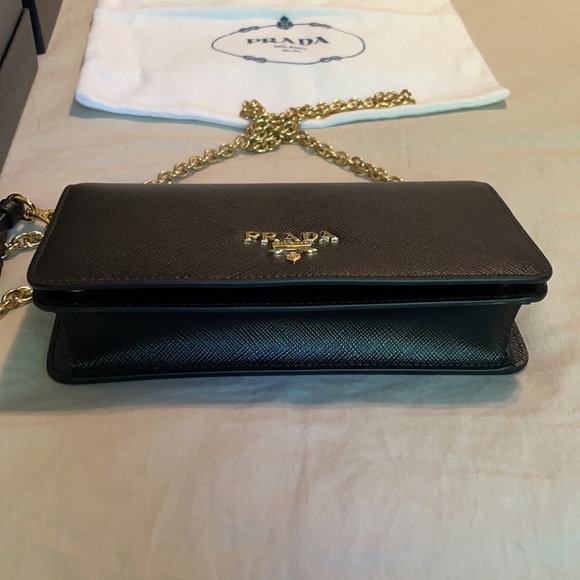 ❌SOLD❌ Prada Classic Wallet on Chain Black - Picture 6 of 16